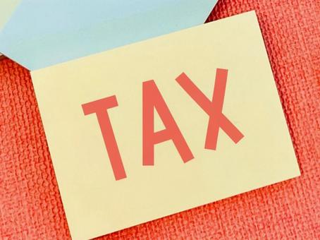 TAX・タックスと書かれた付箋 TAX・タックスと書かれた付箋 タックス,tax,メモの写真素材