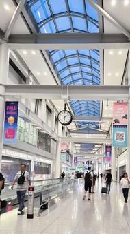 仁川空港 ターミナルと通路 空港,ターミナル,仁川国際空港の写真素材