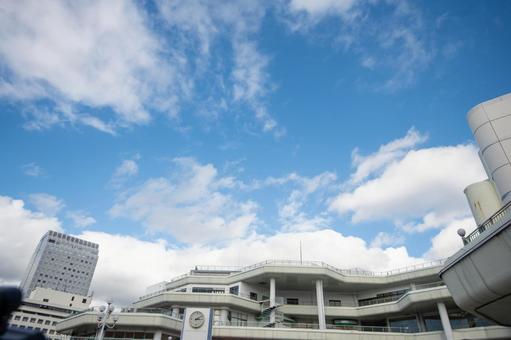 秋空の千里中央 秋空の千里中央 秋空,秋晴れ,千里中央の写真素材