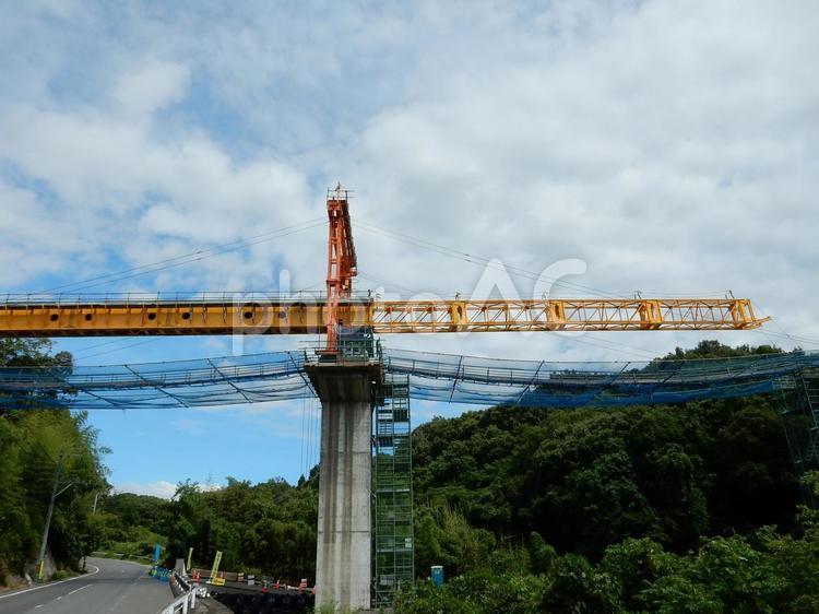 【工事写真】道路建設現場 道路,橋梁,架設の写真素材
