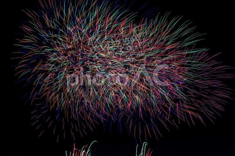 打ち上げ花火のイベント 花火,打ち上げ花火,夏の写真素材