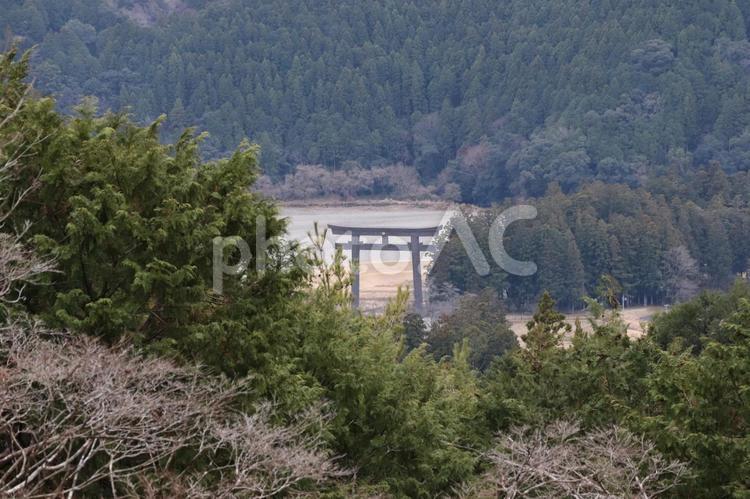 熊野古道ちょっと寄り道展望台からの大鳥居 ちょっと寄り道展望台,大鳥居,熊野本宮大社の写真素材