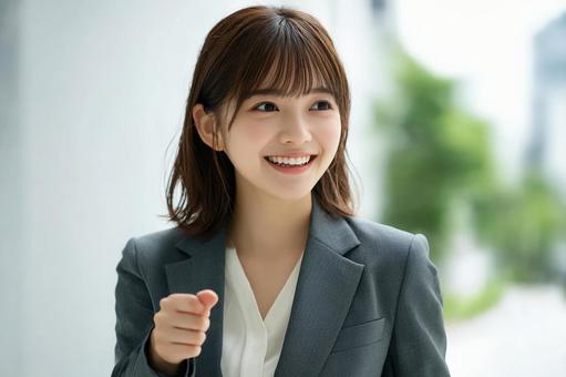 若いビジネス女性のイメージ 若いビジネス女性のイメージの写真