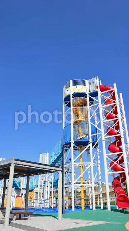 有田の公園、青空に映える巨大遊具 有田の公園,巨大遊具,公園の写真素材