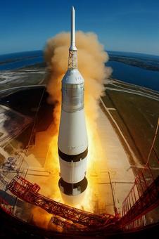 ロケット打ち上げの瞬間2 ロケット打ち上げの瞬間2の写真
