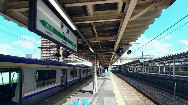 JR内房線君津駅 E235系車両 君津市 JR内房線君津駅 E235系車両 君津市 君津駅,jr,内房線の写真素材