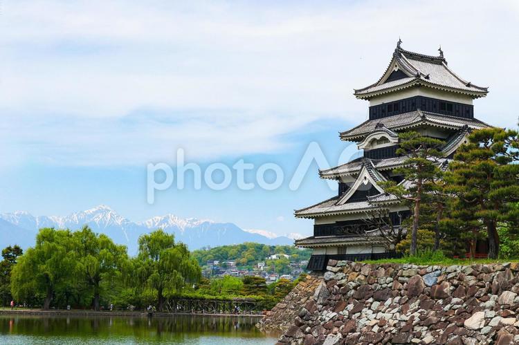 松本城と北アルプス 風景,青空,自然の写真素材