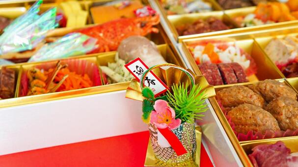 おせち料理の重箱と正月の豪華な盛り合わせ おせち,おせち料理,正月の写真素材