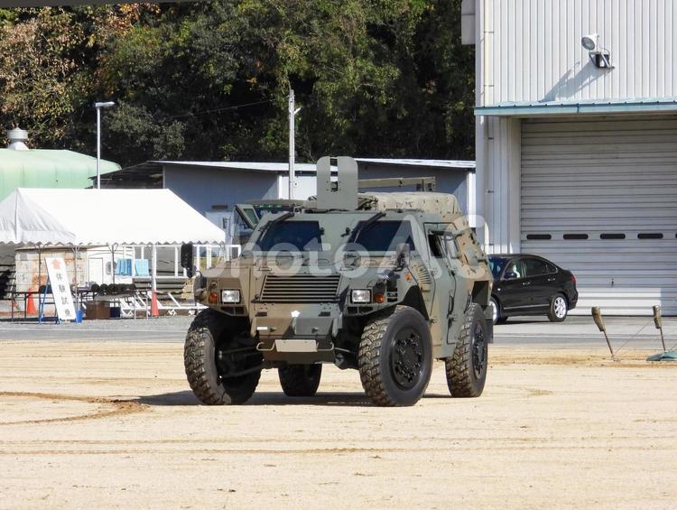 訓練に参加する陸上自衛隊の軽装甲機動車 陸上自衛隊,自衛隊,ミリタリーの写真素材