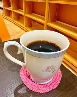 可愛いマグカップとコーヒー コーヒー,カフェ,コーヒータイムの写真素材