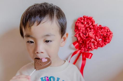 もぐもぐ 3歳,男の子,幼児の写真素材