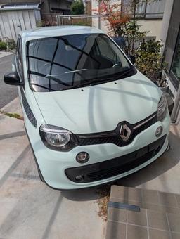 一般家庭のルノートゥインゴ 一般家庭のルノートゥインゴ トゥインゴ,twingo3,renaultの写真素材