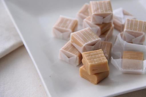 バターキャラメル お菓子 バターキャラメル お菓子の写真