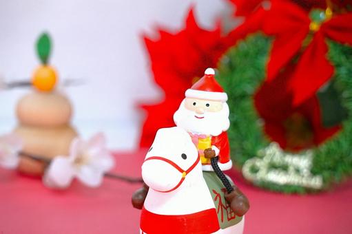 午（うま）とサンタ 正月,クリスマス,午年の写真素材
