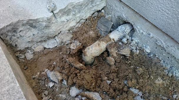 Photo, piping, underground piping, drilling, 