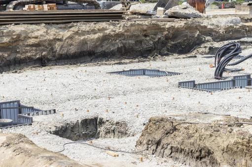 鉄筋コンクリートの建物の基礎工事 鉄筋コンクリートの建物の基礎工事 建設,ビル,基礎の写真素材