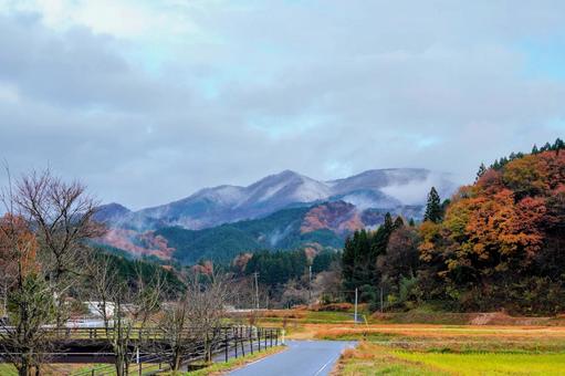日本神話の舞台「船通山」の晩秋 日本神話の舞台「船通山」の晩秋の写真