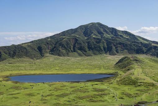 草千里ヶ浜 草千里ヶ浜,駒立山,阿蘇の写真素材