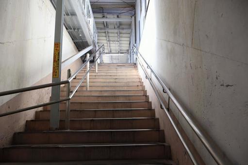 近江塩津駅の階段 近江塩津駅の階段 階段,近江塩津駅,駅の写真素材