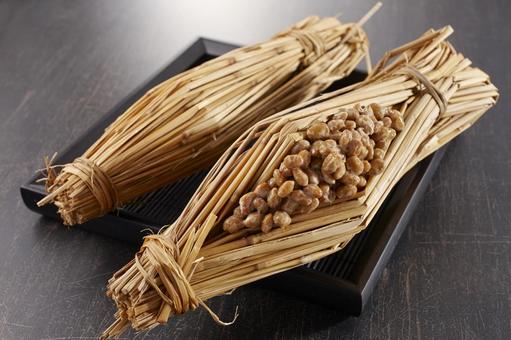 わら納豆(水戸産) わら納豆(水戸産) わら納豆,納豆,藁の写真素材