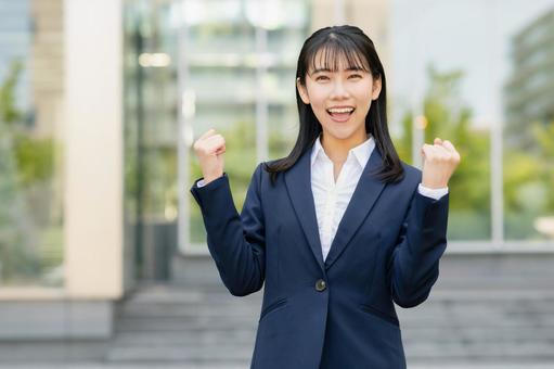 若いビジネスウーマン 若いビジネスウーマン ビジネスウーマン,若い,ビジネスの写真素材