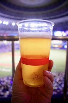 生ビールのイメージ素材 生ビールのイメージ素材 生ビール,ビール,アウトドアの写真素材