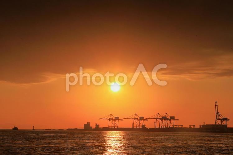 夕陽が見える風景 夕陽,夕日,落日の写真素材