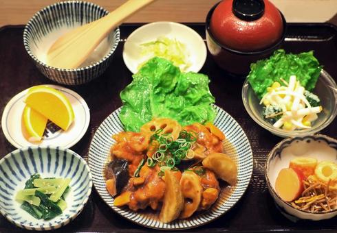 彩り豊かな和定食 彩り豊かな和定食 定食,和食,ランチの写真素材