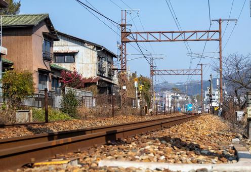踏切から見える複線の線路2 踏切から見える複線の線路2 鉄道,踏切,線路の写真素材