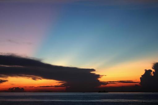 カラフルな空 空,カラフル,グラデーションの写真素材