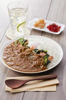 カレーライス ほうれん草と玉子トッピング カレーライス ほうれん草と玉子トッピング カレーライス,ほうれん草,トッピングの写真素材