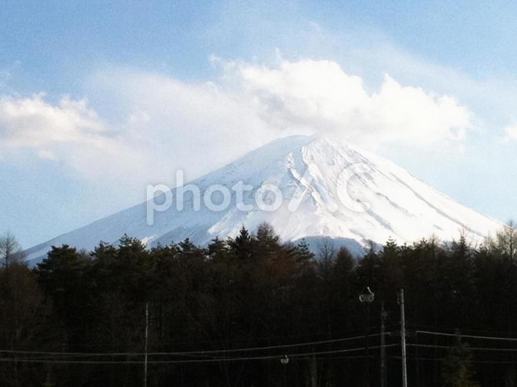 地震の日の朝の富士山 富士山,火山,山の写真素材