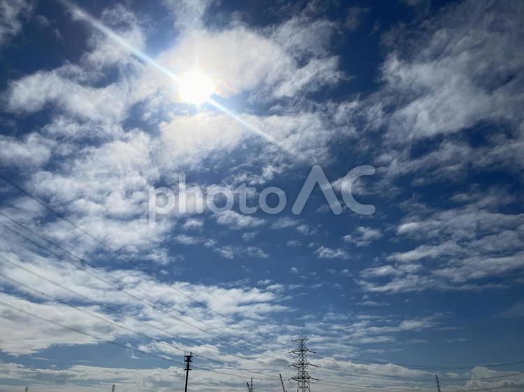 鉄塔がある風景 鉄塔,送電線,電線の写真素材