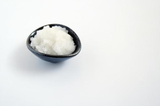 おろし大根の盛り付け おろし大根の盛り付け 大根,おろし大根,和食の写真素材