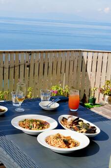 海辺のイタリアンレストラン グルメ,美味しい,ランチの写真素材