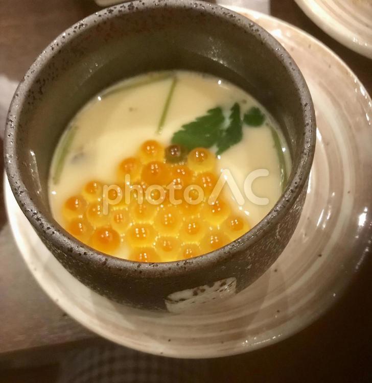いくらと茶碗蒸し custard,egg,foodの写真素材