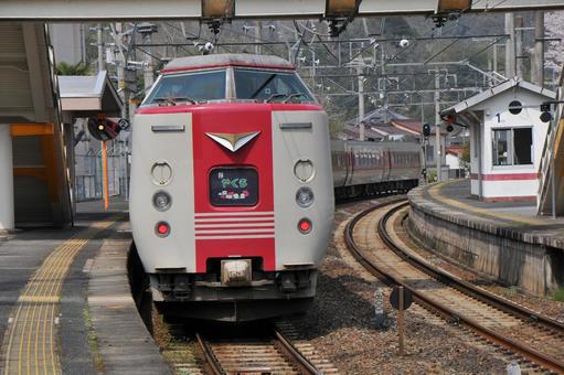 381系 特急やくも 電車 381系 特急やくも 電車 鉄道,電車,線路の写真素材