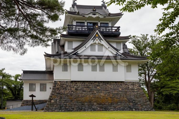 二の丸広場から見た秋田横手城天守閣 横手城,朝倉城,阿櫻城の写真素材