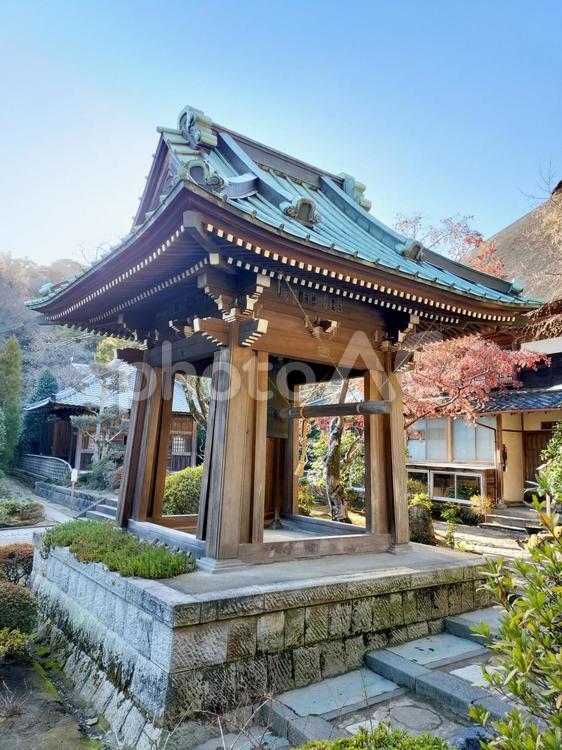 鎌倉　扇谷山「海蔵寺」鐘楼 海蔵寺,鐘楼,扇谷山の写真素材
