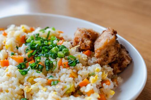 Fried rice and fried chicken lunch, JPG