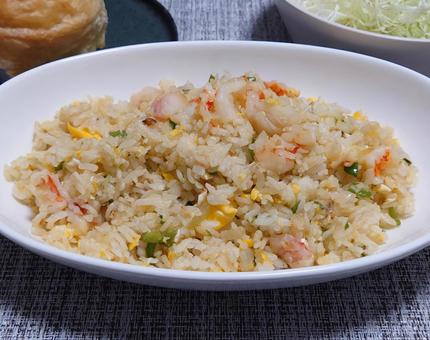 家で作った海老ピラフ ピラフ,チャーハン,ごはんの写真素材
