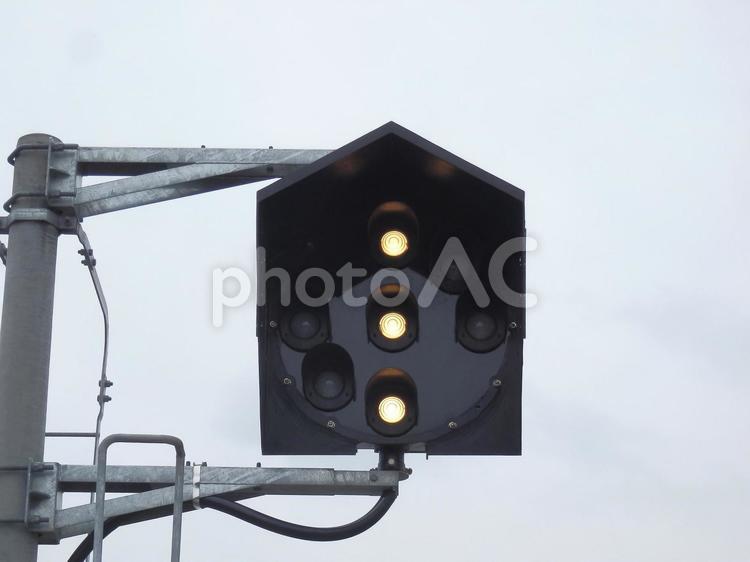 中継信号機(進行) 中継信号機,鉄道信号機,在来線の写真素材