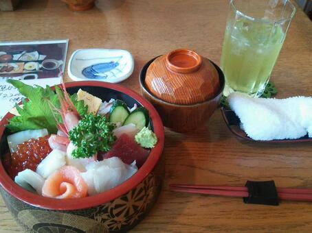 海鮮丼 海鮮丼の写真
