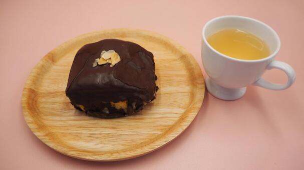 チョコデニッシュ＆紅茶・お家ごはん チョコデニッシュ,パン,ブレッドの写真素材