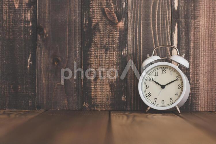 目覚まし時計 10時,ゆっくり,アラームの写真素材