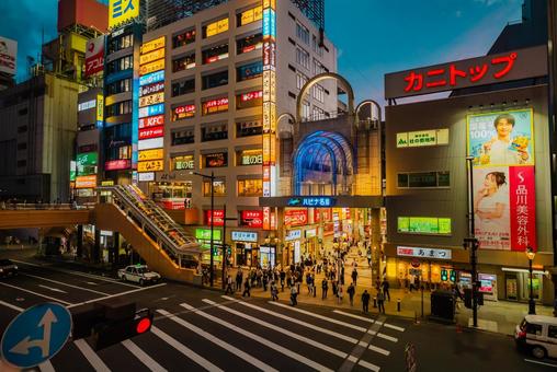 【宮城】仙台駅周辺の商店街 【宮城】仙台駅周辺の商店街 仙台駅,宮城,夕日の写真素材
