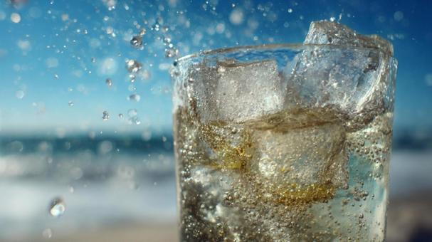 夏の日にぴったり!氷と飲料水 夏の日にぴったり!氷と飲料水の写真