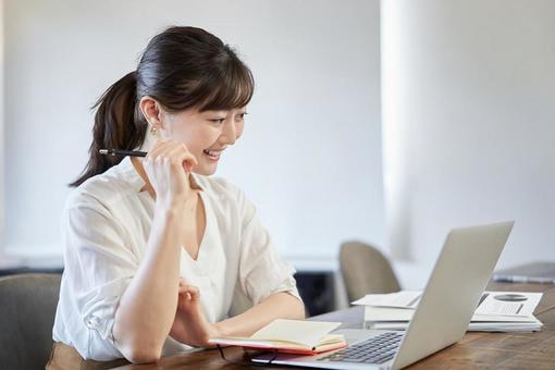 Asian women who come up with good things, JPG Asian women who come up with good things, JPG