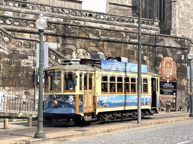 ポルトの路面電車 ポルト,ポルトガル,世界遺産の写真素材