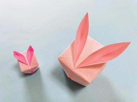 折り紙作品(ふうせんうさぎの親子)5 折り紙作品(ふうせんうさぎの親子)5の写真